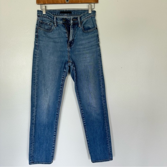 Uniqlo Denim - Uniqlo Mom Jean
